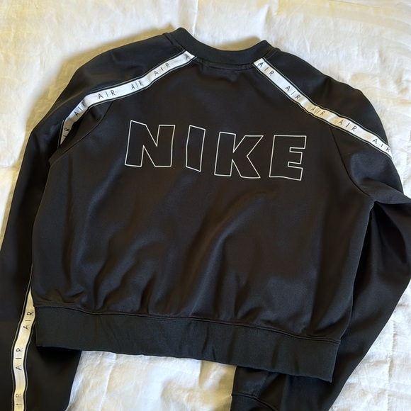 Nike jacket - Picture 5 of 5
